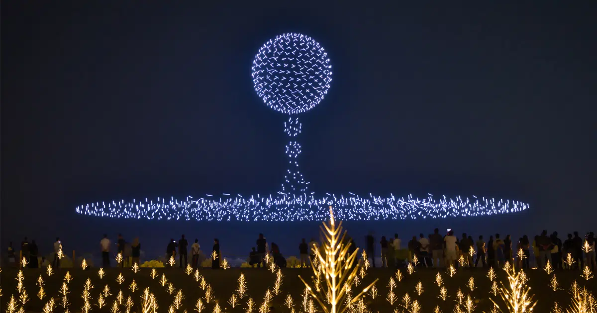 2,000 Drones Transform Nighttime Skies With “Living Light” Over Abu Dhabi
