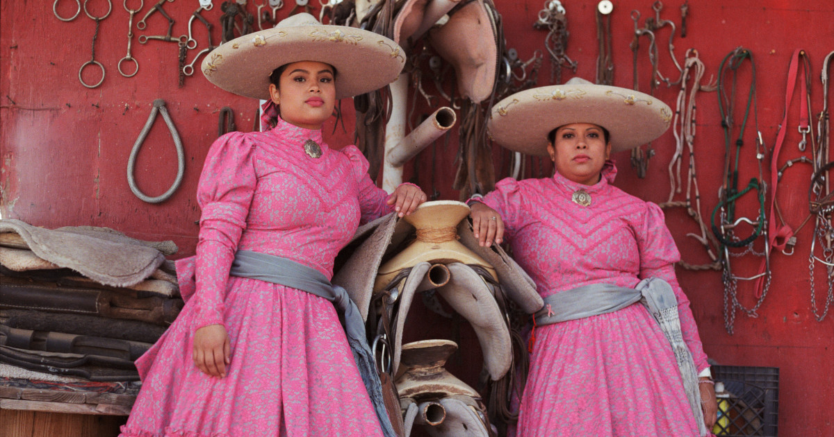 Elegant Portraits Capture the Living Culture of Acrobatic Female Horse Riders [Interview]