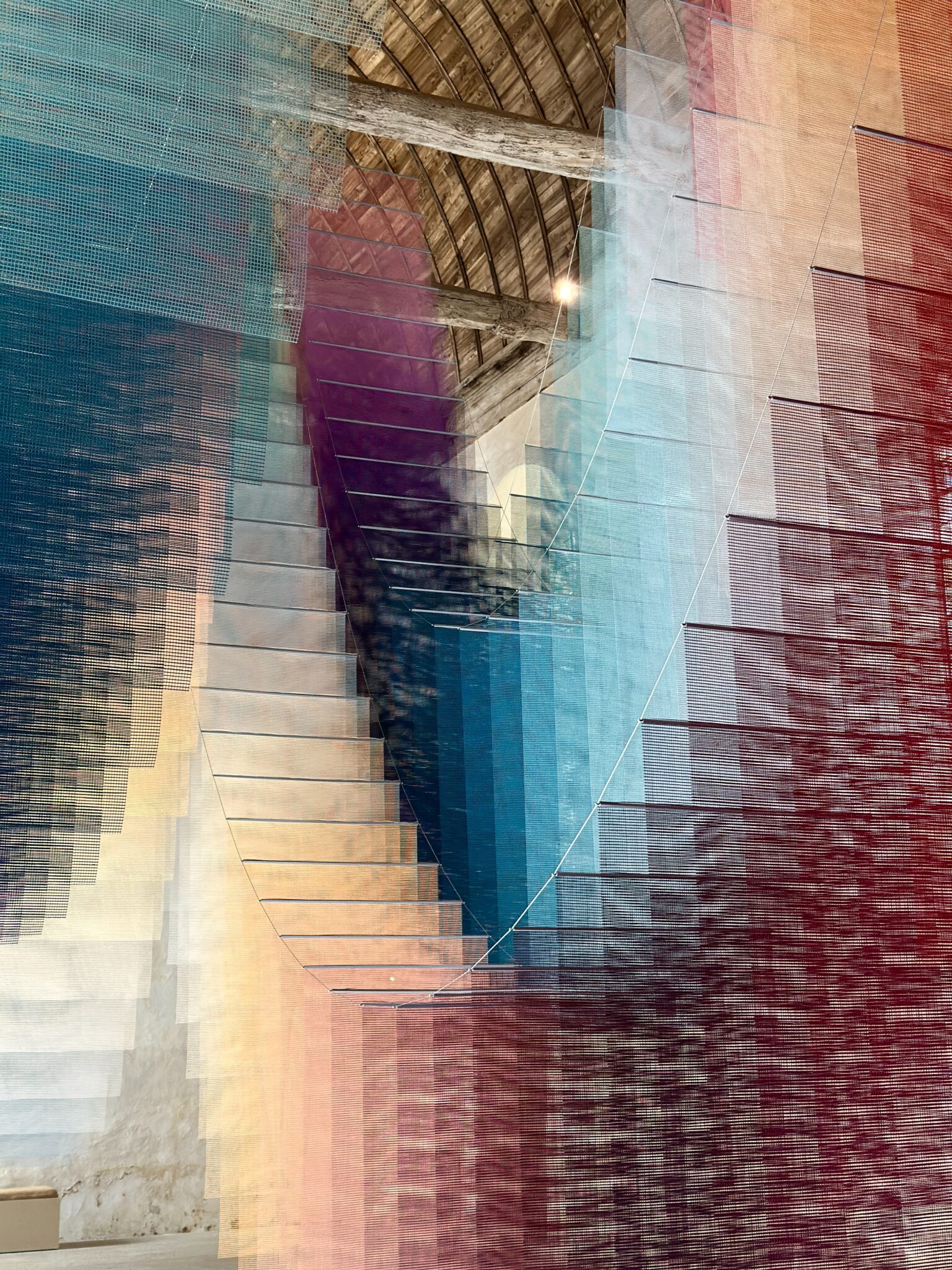 Installation view of “Echoverse,” at Les 3 CHA in Châteaugiron, France.