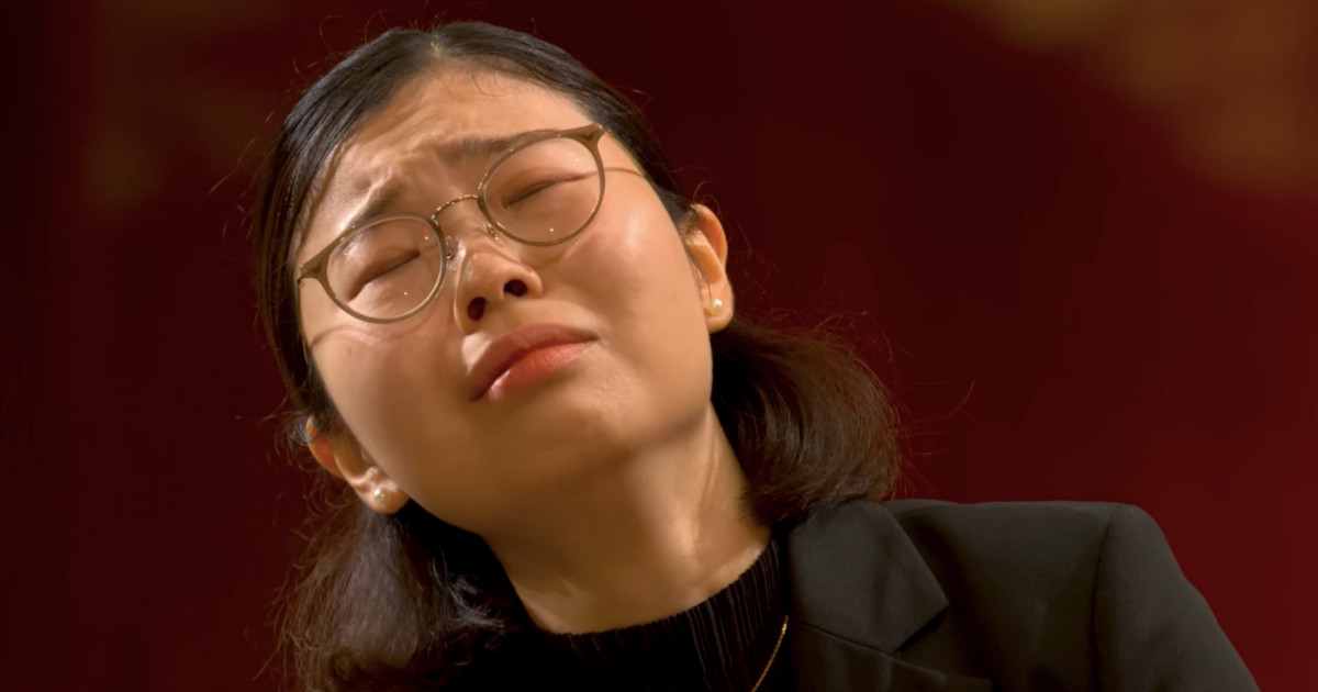 Young Pianist Gets Overcome With Emotion While Performing 200-Year-Old Chopin Prelude