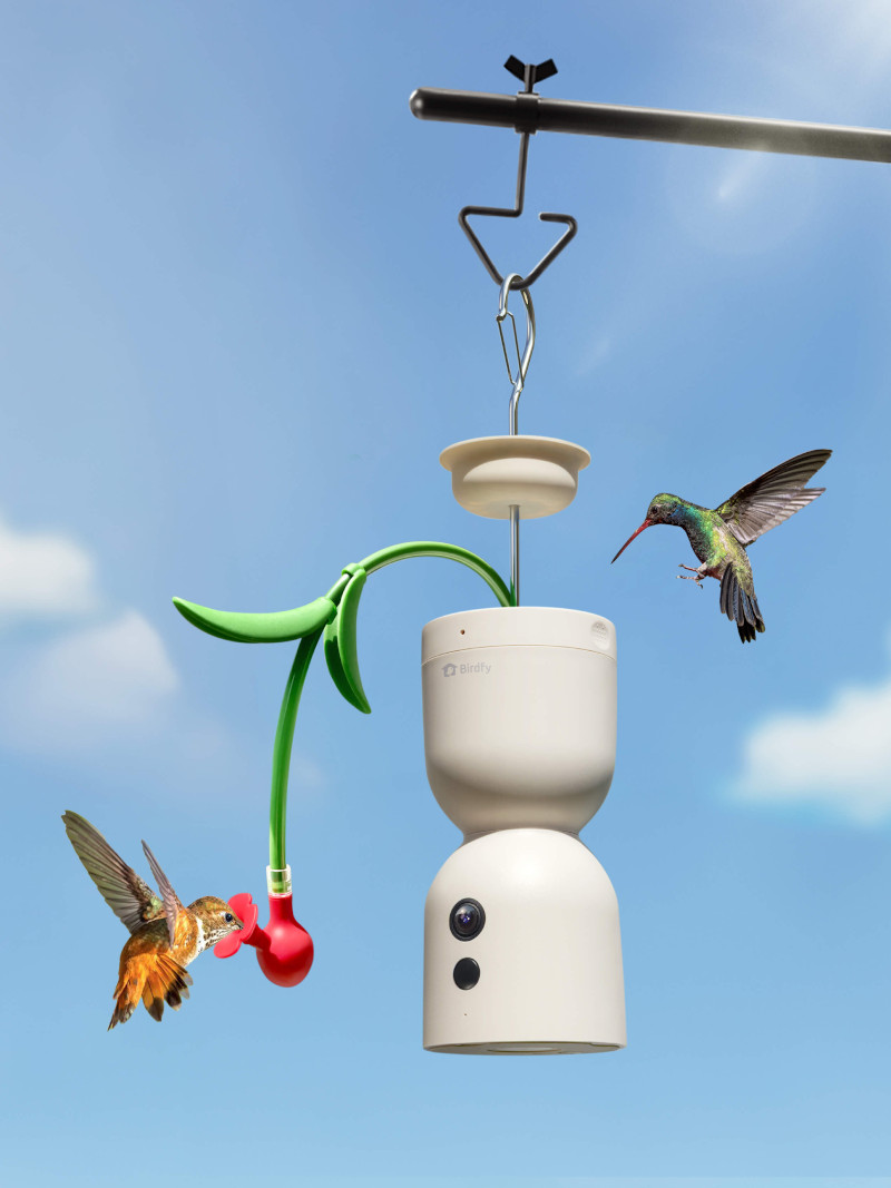 Birdfy Hum Bloom hummingbird feeder
