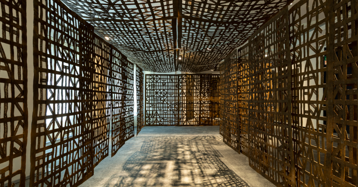 Iconic Gaudí Building Welcomes Labyrinth of Art by One of Europe’s Top Sculptors