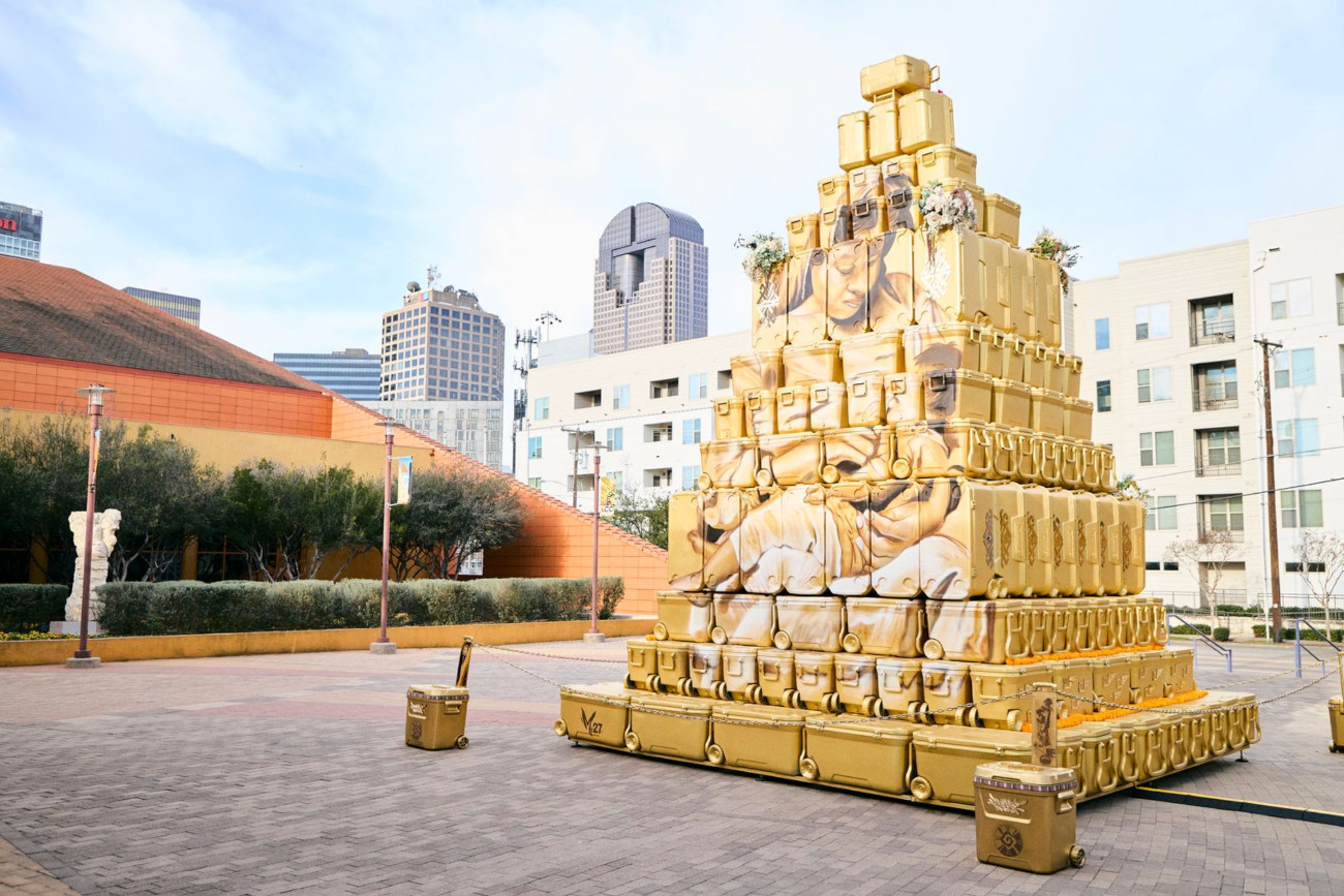 Installation by Marka27