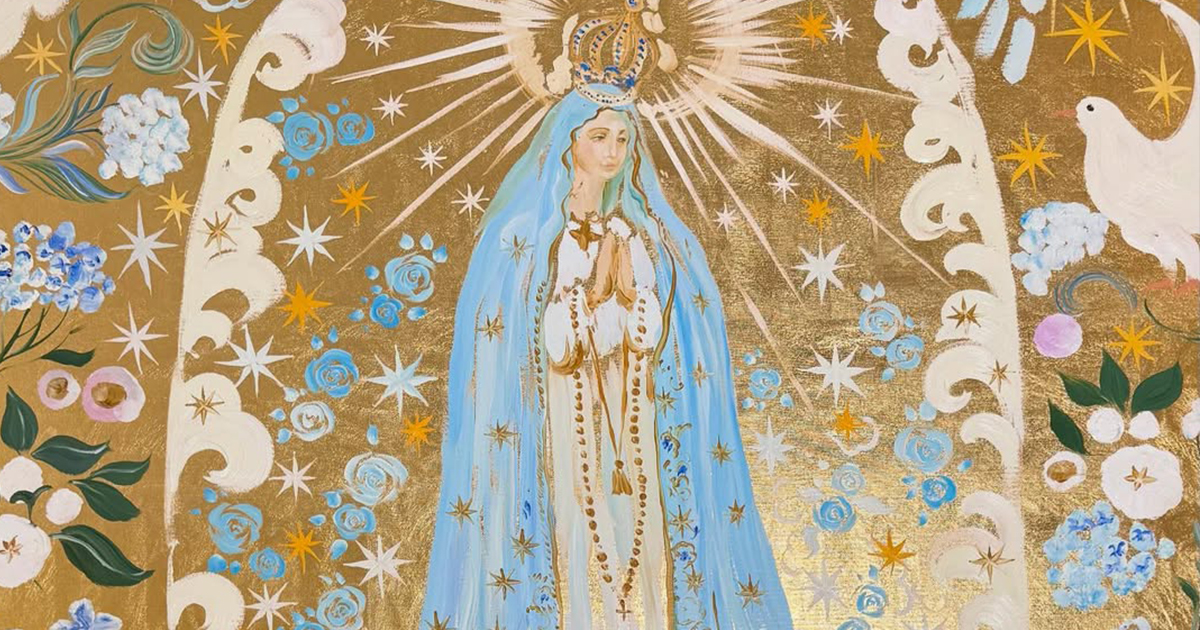 Artist Creates Radiant Paintings of Faith and Nature Using Real Gold