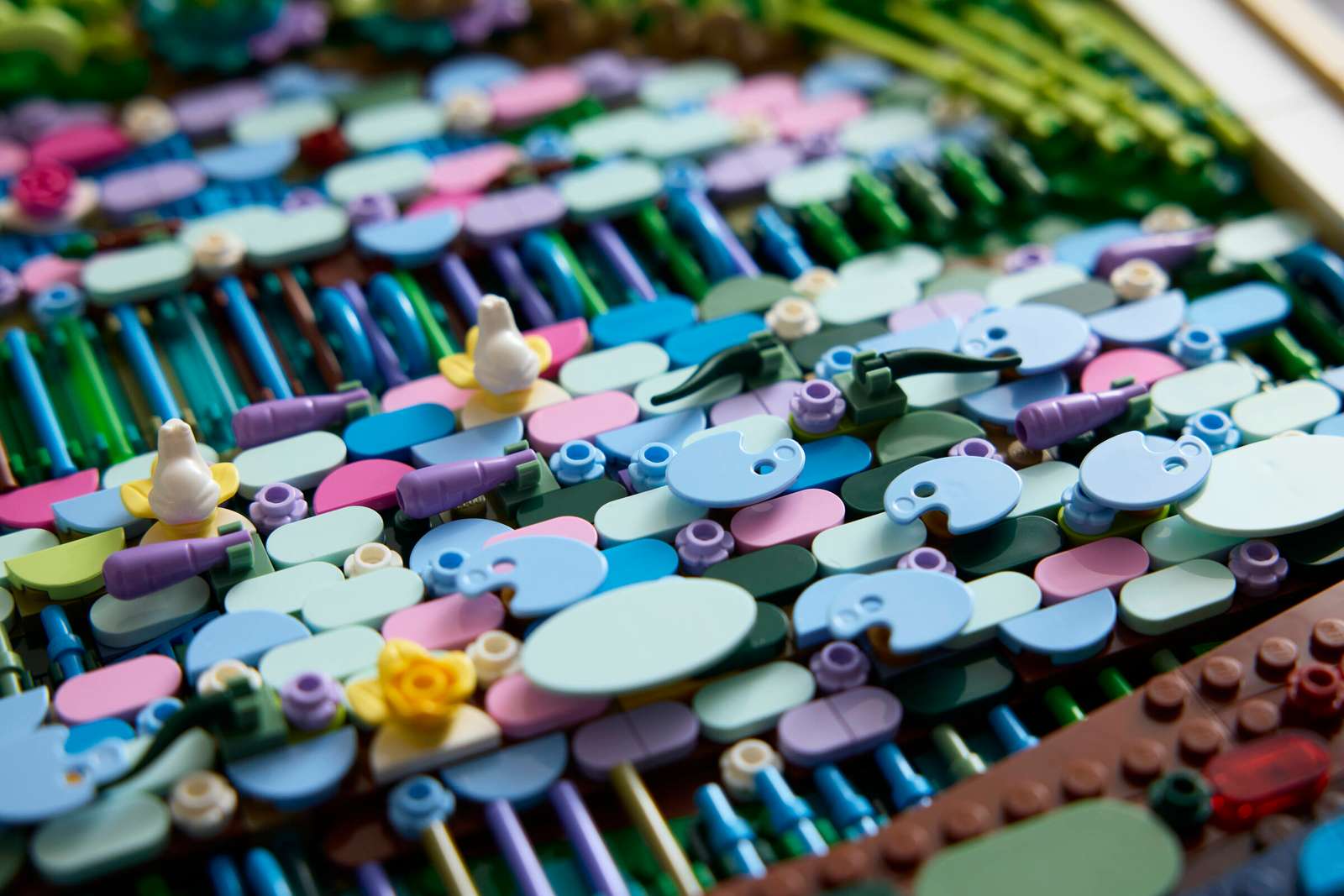 Close-up of the &lsquo;Monet Bridge Over a Pond of Water Lilies&rsquo; LEGO set