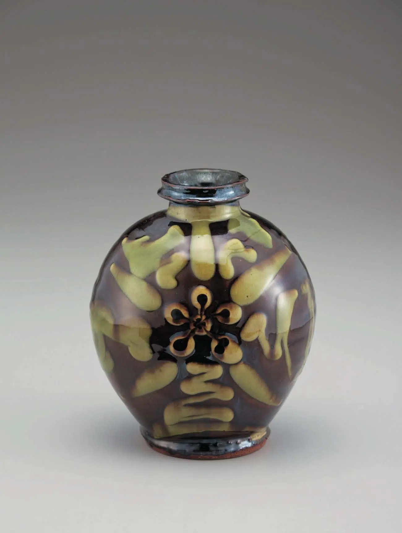 Slipware bottle, 1930.