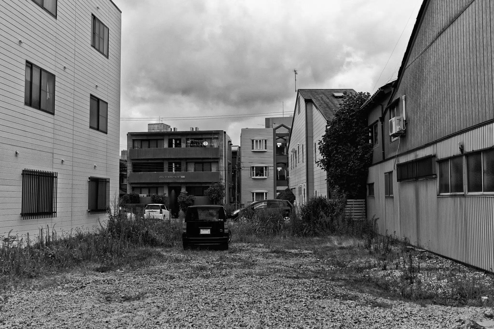 Vacant houses and vacant lots in Japan, as part of Steven Seidenberg&rsquo;s &ldquo;Kanazawa Vacancy&rdquo; series
