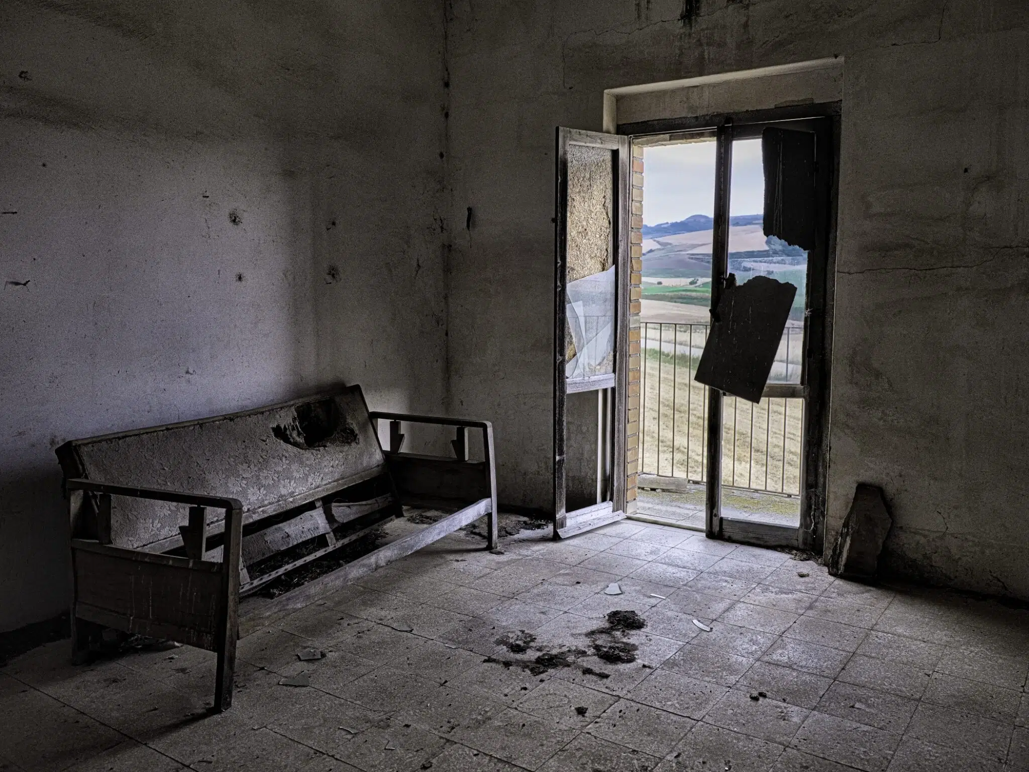 Abandoned structures in Puglia, Italy, as part of Steven Seidenberg&rsquo;s &ldquo;The Architecture of Silence&rdquo; series