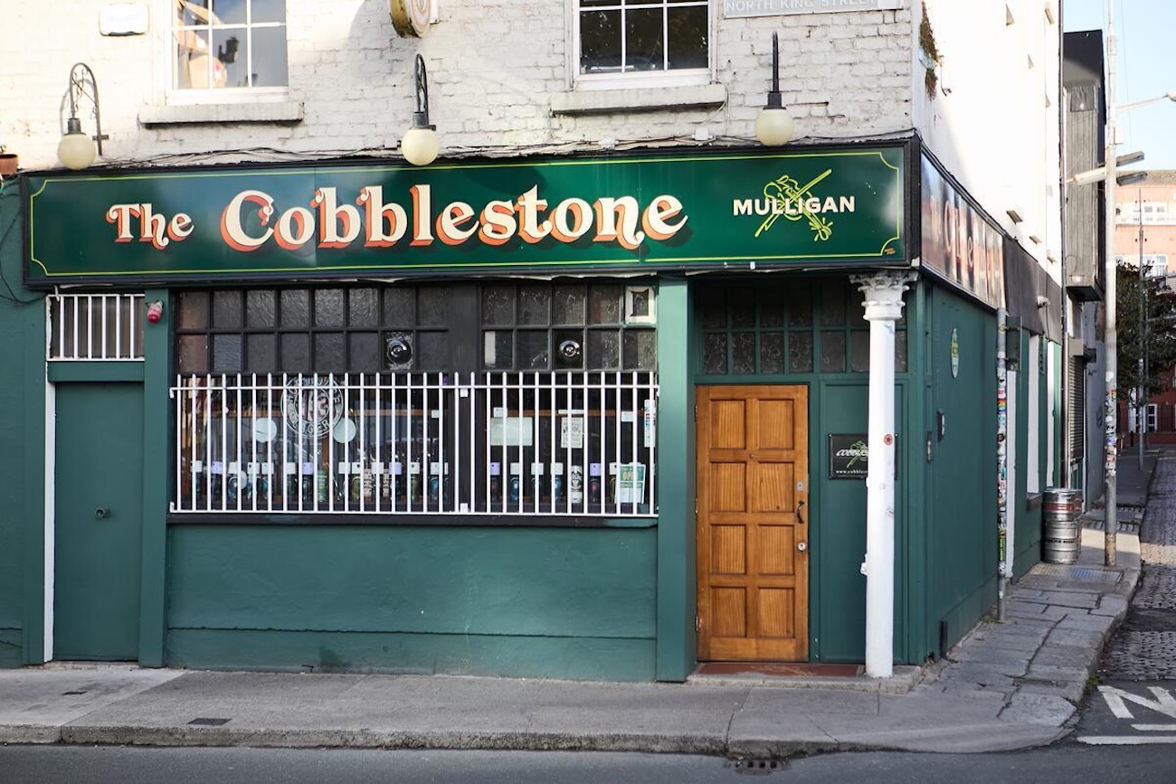The Cobblestone Bar