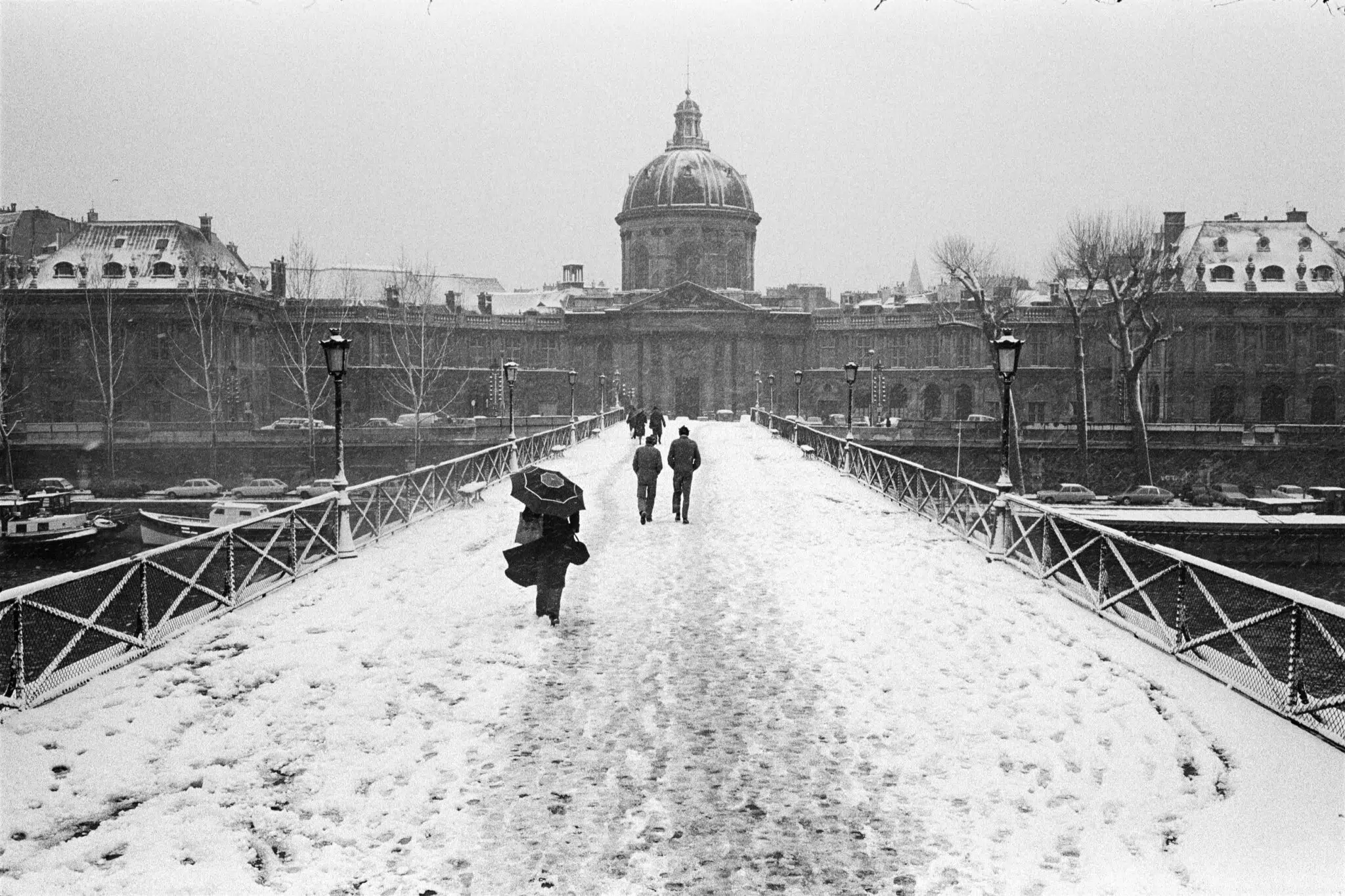 Sebasti&atilde;o Salgado, &ldquo;Paris,&rdquo; 1975. (Courtesy of Polka Galerie)