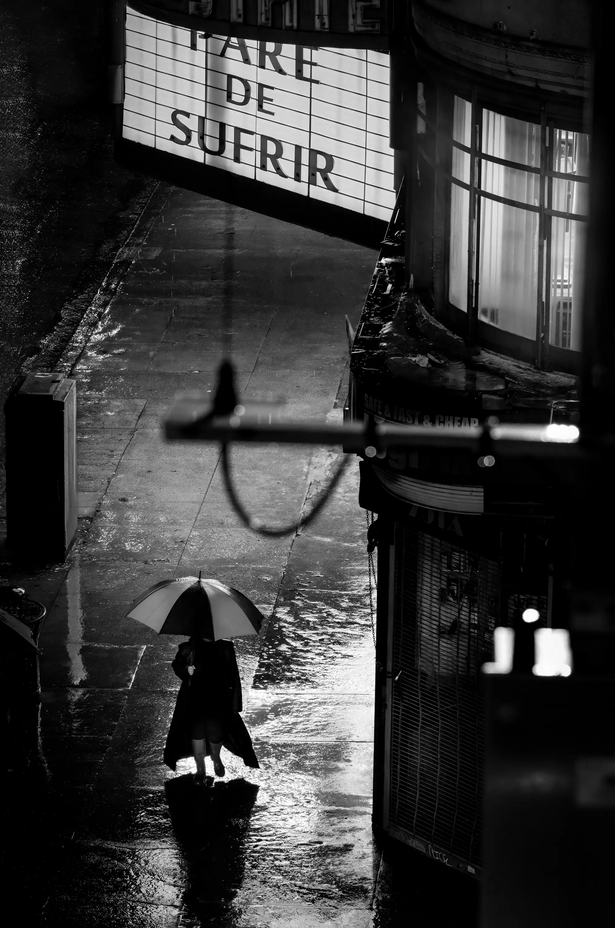 Moody urban photography shot by Emmy Award&ndash;winning TV producer Daniel Sackheim, featured in his new book &ldquo;The Unseen City&rdquo;