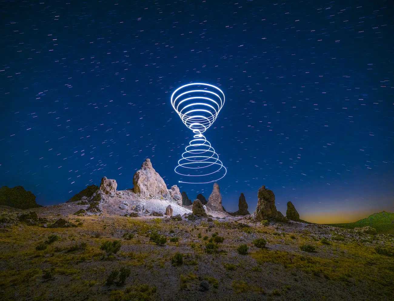 Light Cone Photography Visualizes Einstein&rsquo;s Theory of Relativity