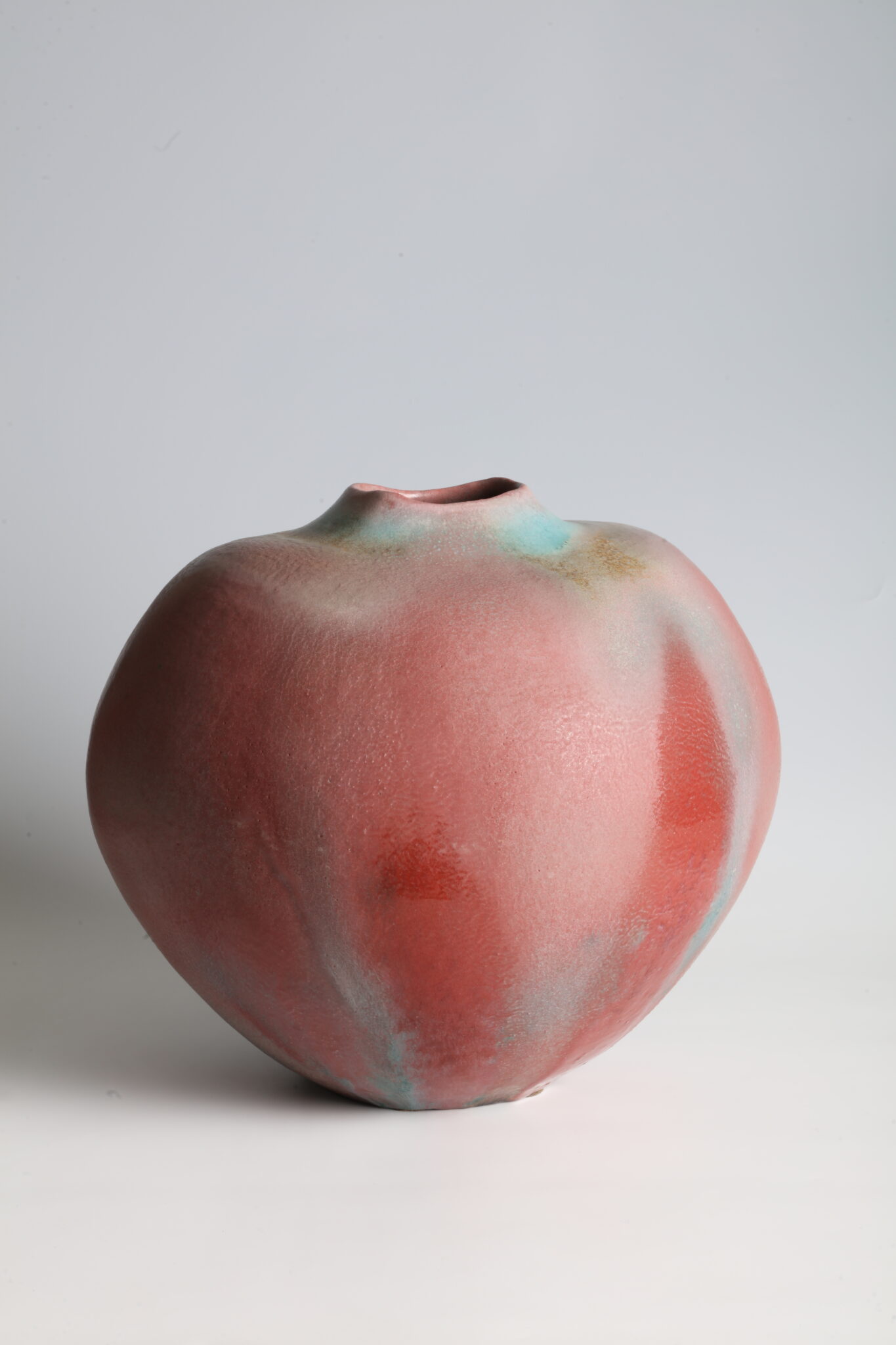 Katō Toyohisa, &ldquo;Flask with Red Maple Glaze,&rdquo; 1993. Glazed stoneware.