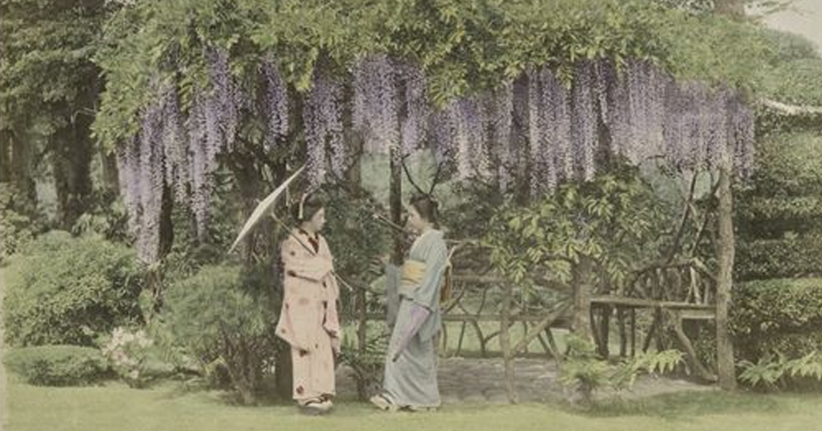 Hand-Colored Photos From 19th-Century Japan Offer a Glimpse of Traditional Life