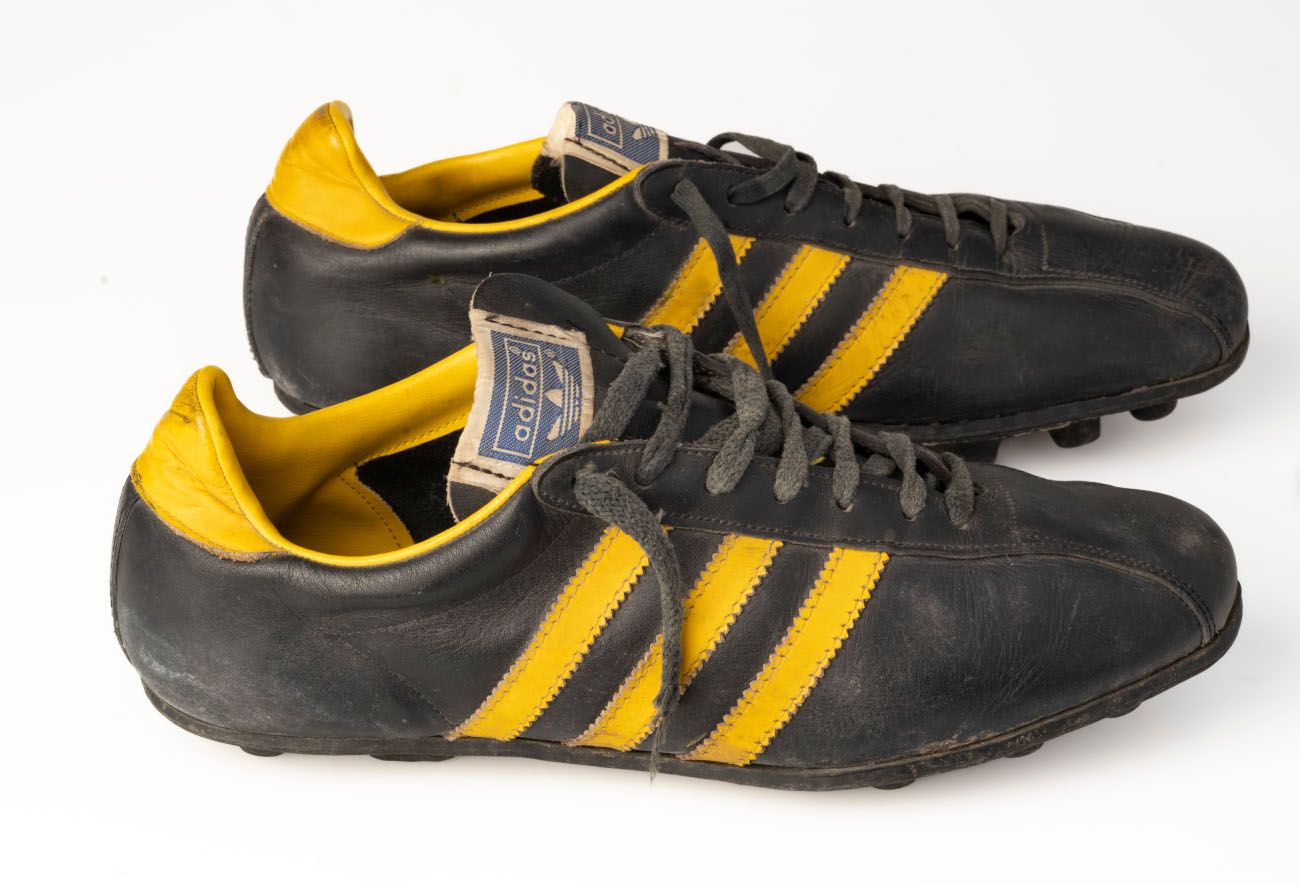 Maradona: The First Steps. Worn by the player in 1977..