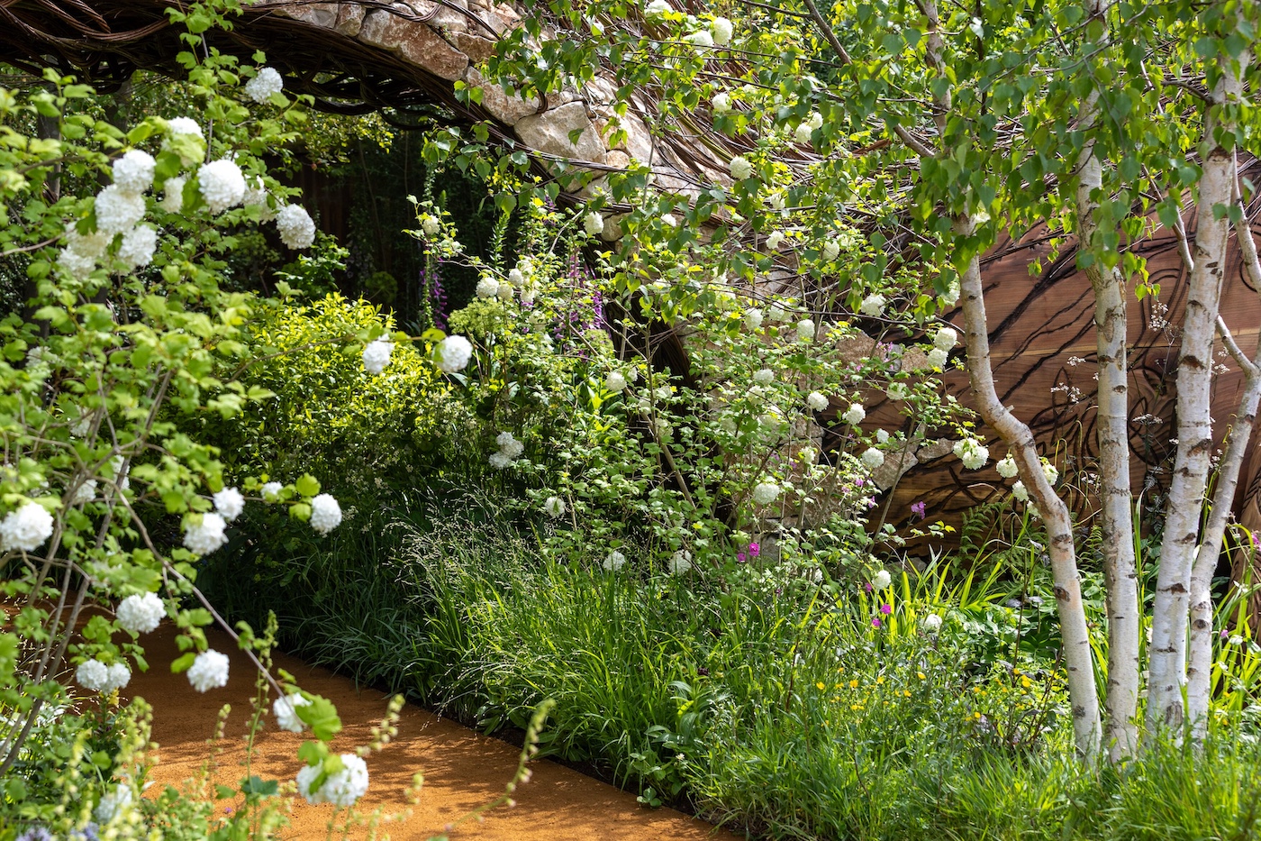 On the Edge Garden by Sarah Eberle for RHS Chelsea Flower Show