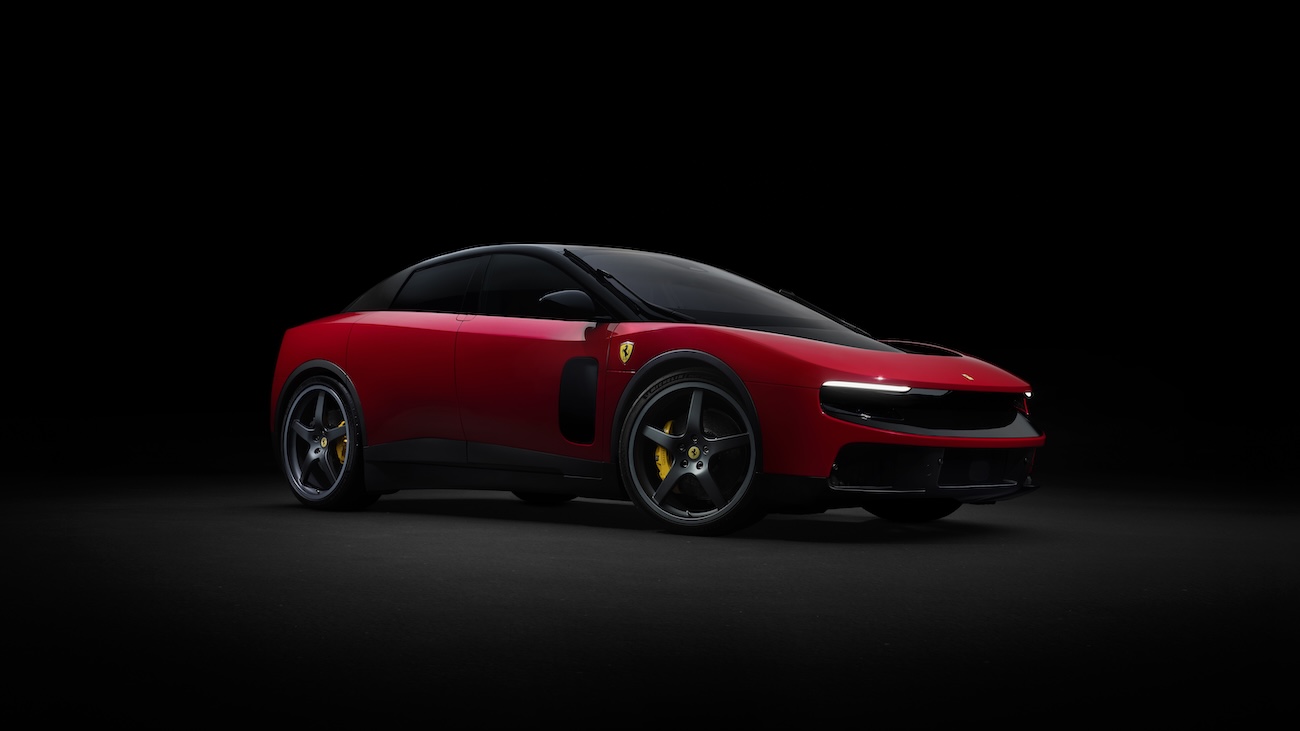 Ferrari Luce exterior red, front and side view