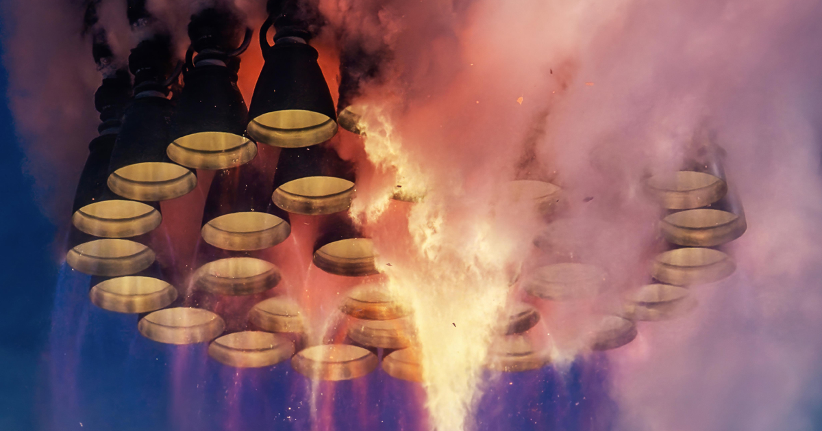 Astrophotographer Captures Dynamic Shots of a SpaceX Rocket Launching From 600 Feet Away