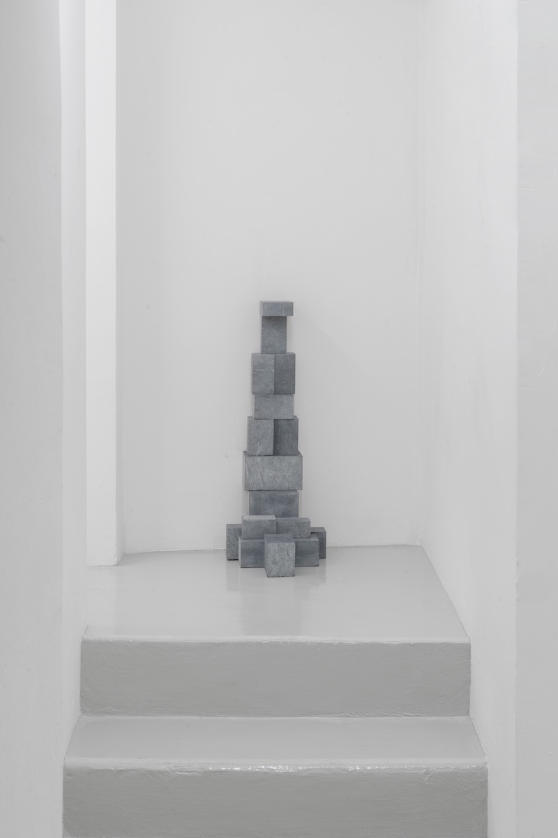 Antony Gormley What Holds Us