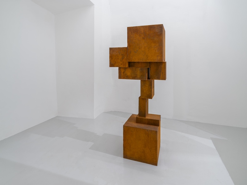 Antony Gormley What Holds Us