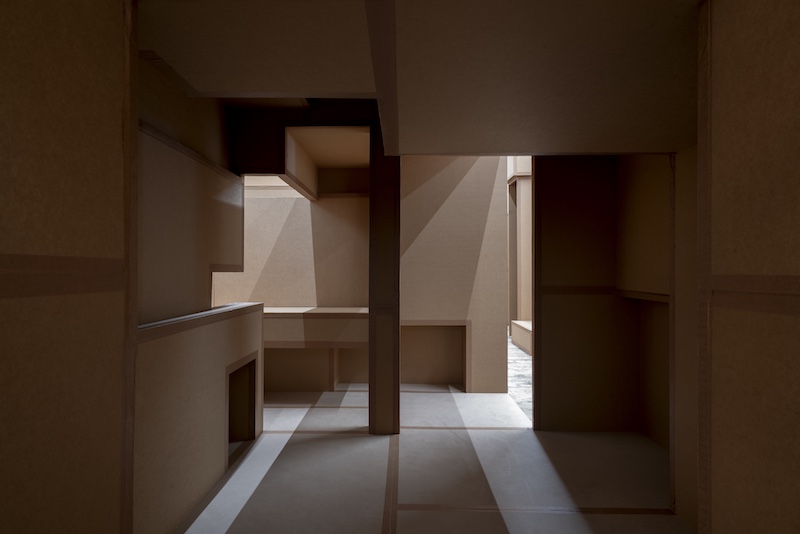 Antony Gormley What Holds Us