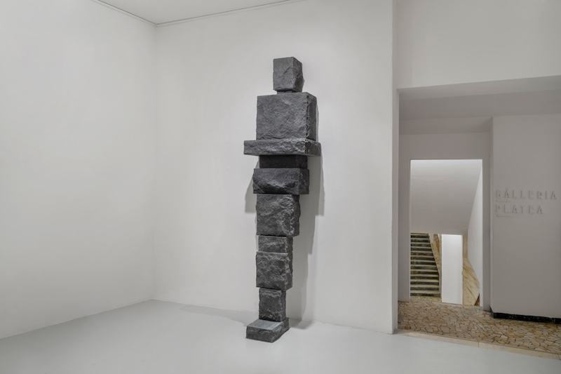 Antony Gormley What Holds Us