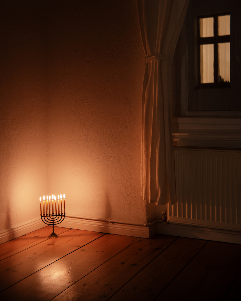 Menorah in Corner, Hannah Altman. Courtesy of Archer