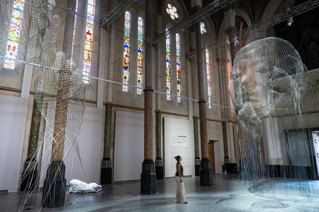 Jaume Plensa, Mirage, Carr&eacute; Sainte-Anne