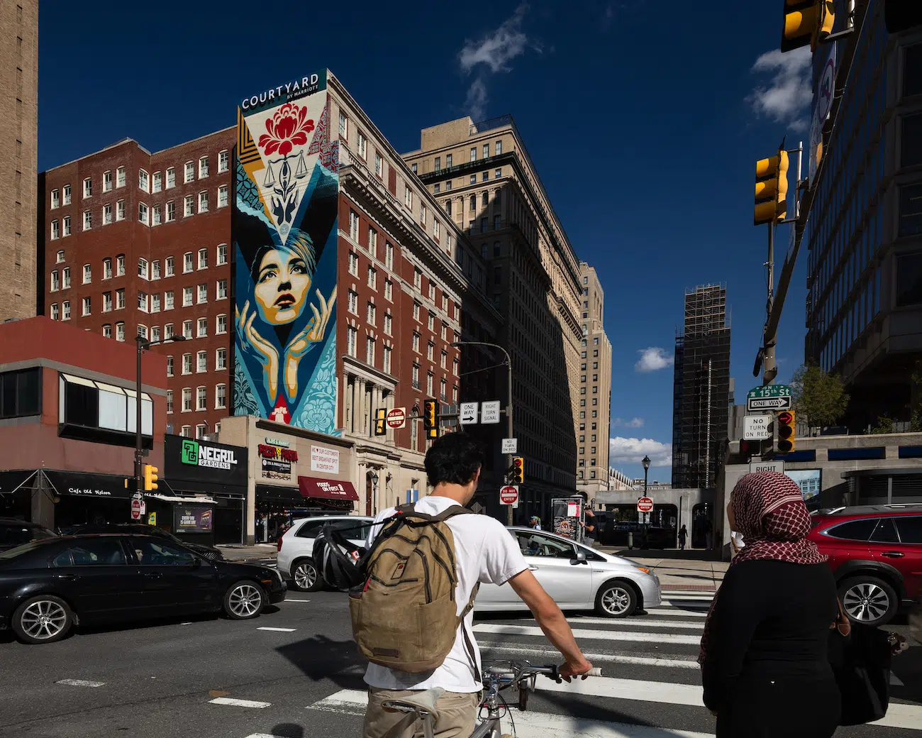 Uplift Justice © 2025 Shepard Fairey, 1425 Arch Street. Photo by Steve Weinik.