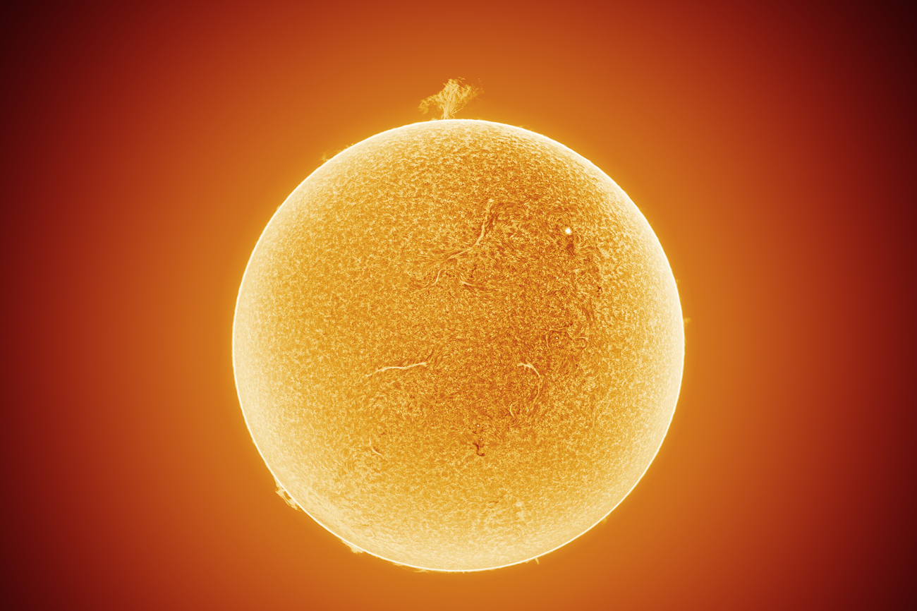 Our Sun. "The Savannah Tree" © Rafael Schmall (Hungary). The sky is rarely clear during the winter, but when the weather is good and the Sun is shining, it is definitely worth observing our star with an H-alpha telescope. This is because there are still prominences erupting from it that can take on many shapes, such as the acacia tree in this image. Prominences like this one are huge – they are so big that Earth would fit under the ‘tree’ many times. Taken with a Lunt LS100 telescope, Lunt B1800 filter, Fornax 150 mount, ZWO ASI174MM camera, 700 mm f/7, Gain 180, 6-second exposure. Location: Somogy County, Southern Transdanubia, Hungary, 18 February 2026