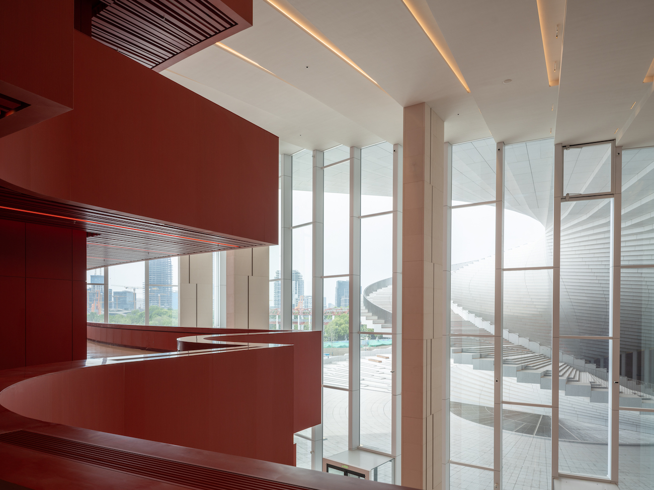 Sn&oslash;hetta&rsquo;s Spiral-Shaped Shanghai Grand Opera House Opens