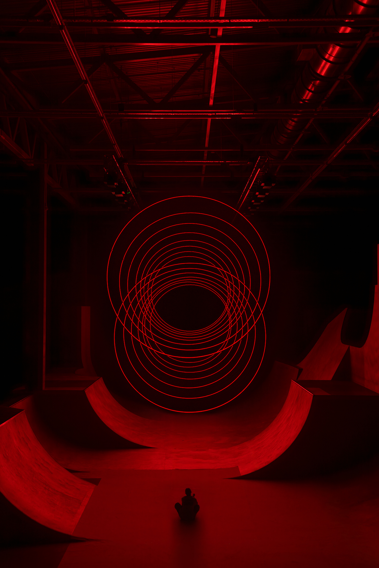 CYCLES N2, Kazan, Rusia, 2026. Kinetic installation. Steel, motors. 20 x 8 meters
