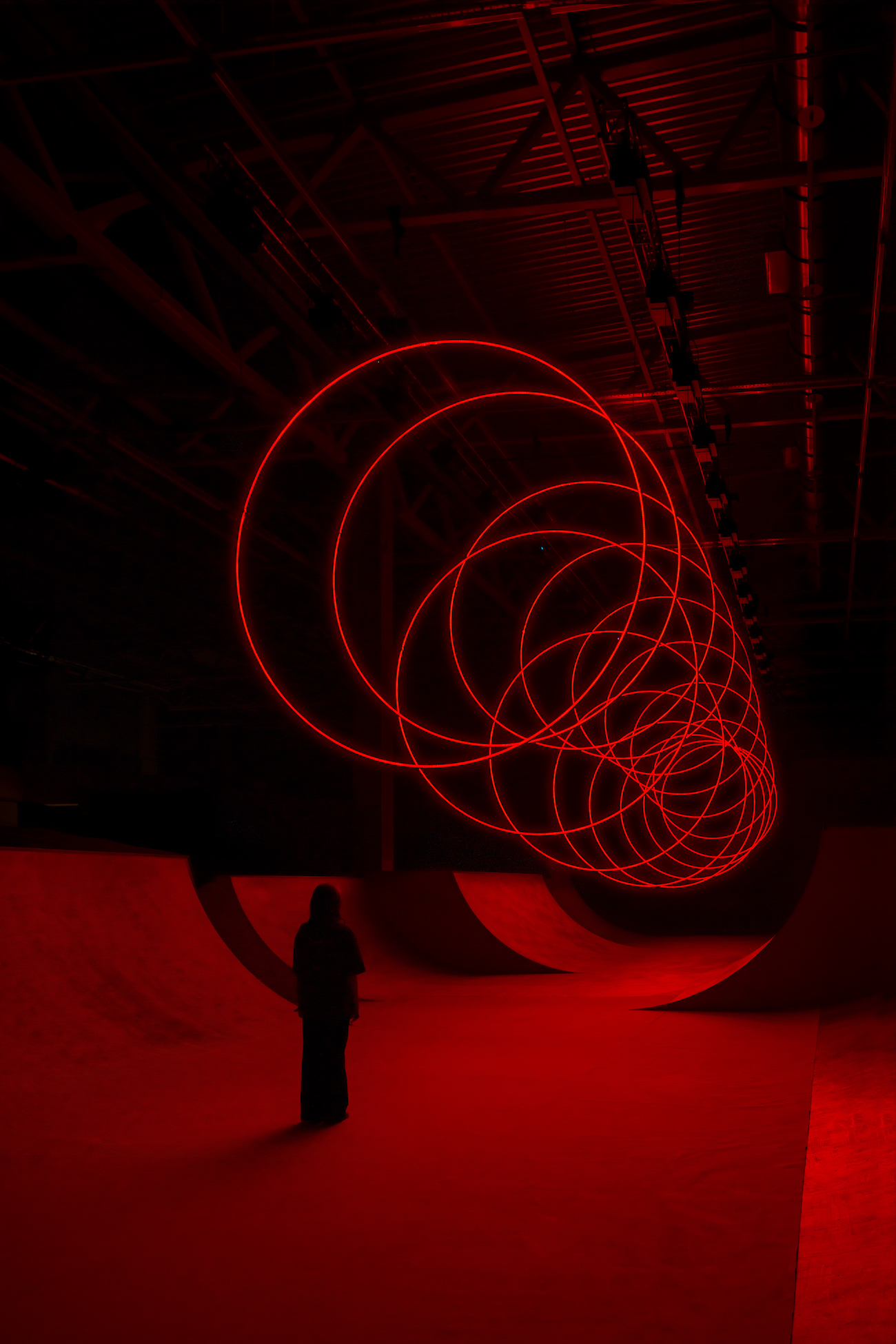 CYCLES N2, Kazan, Rusia, 2026. Kinetic installation. Steel, motors. 20 x 8 meters