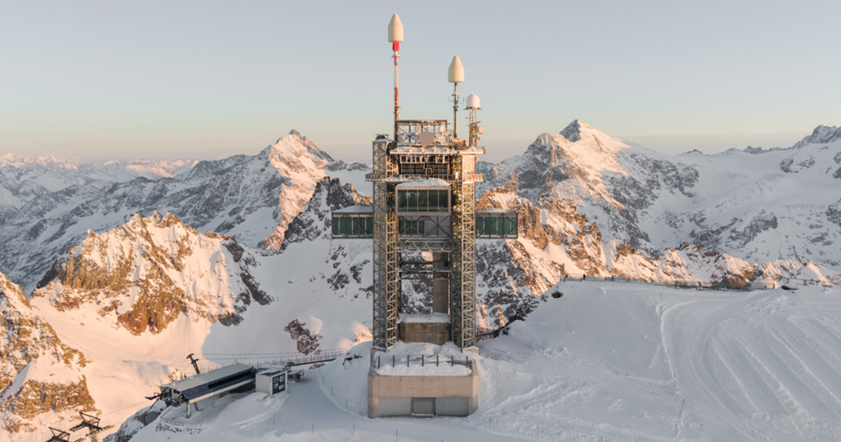 Architects Transform an Industrial Antenna Tower in the Swiss Alps Into a Place for Après Ski