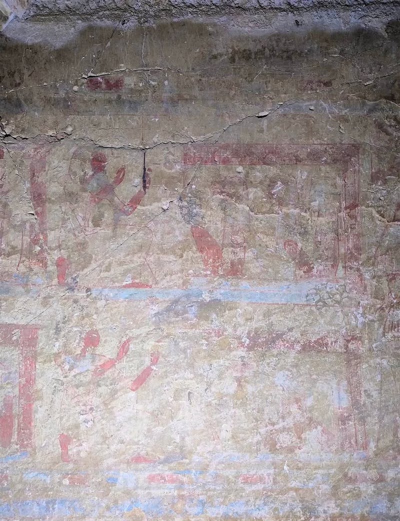 3,000-Year-Old Tomb With Colorful Murals Discovered in Luxor