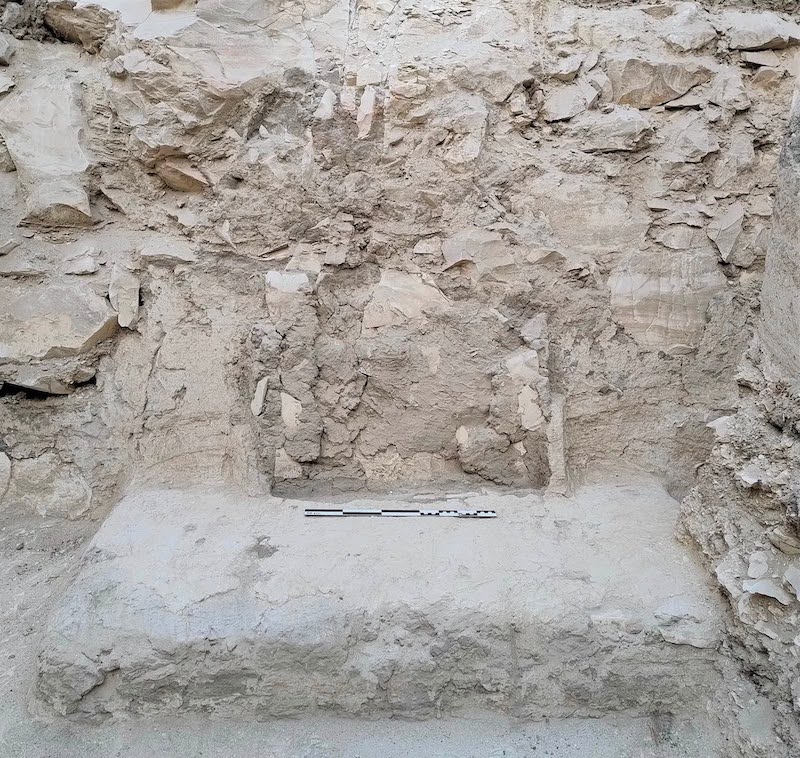 3,000-Year-Old Tomb With Colorful Murals Discovered in Luxor