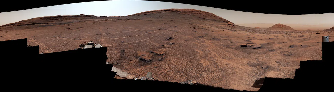 Mars Panorama of Field With Honeycomb Textures