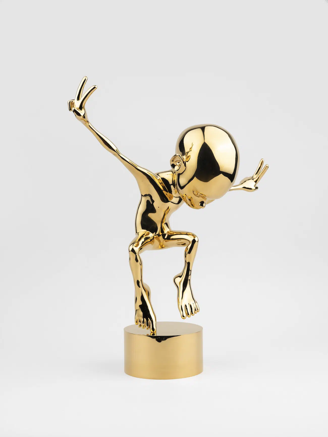 Koo Jeong A, SpSt Y 2024, Bronze, galvanic gold-plating, 54 &times; 22 &times; 47.4 cm, Ed. 1/3 + 1AP