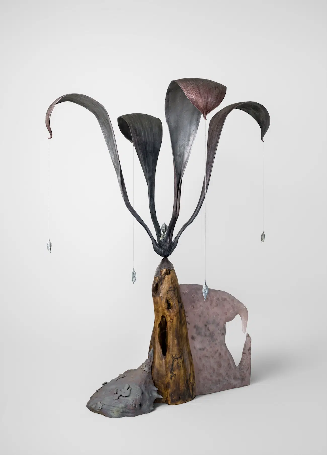 Omyo Cho, Inside a Day We Never Entered, 2026, Aluminum, silver, brass, wood, resin, 145 x 120 x 120 cm