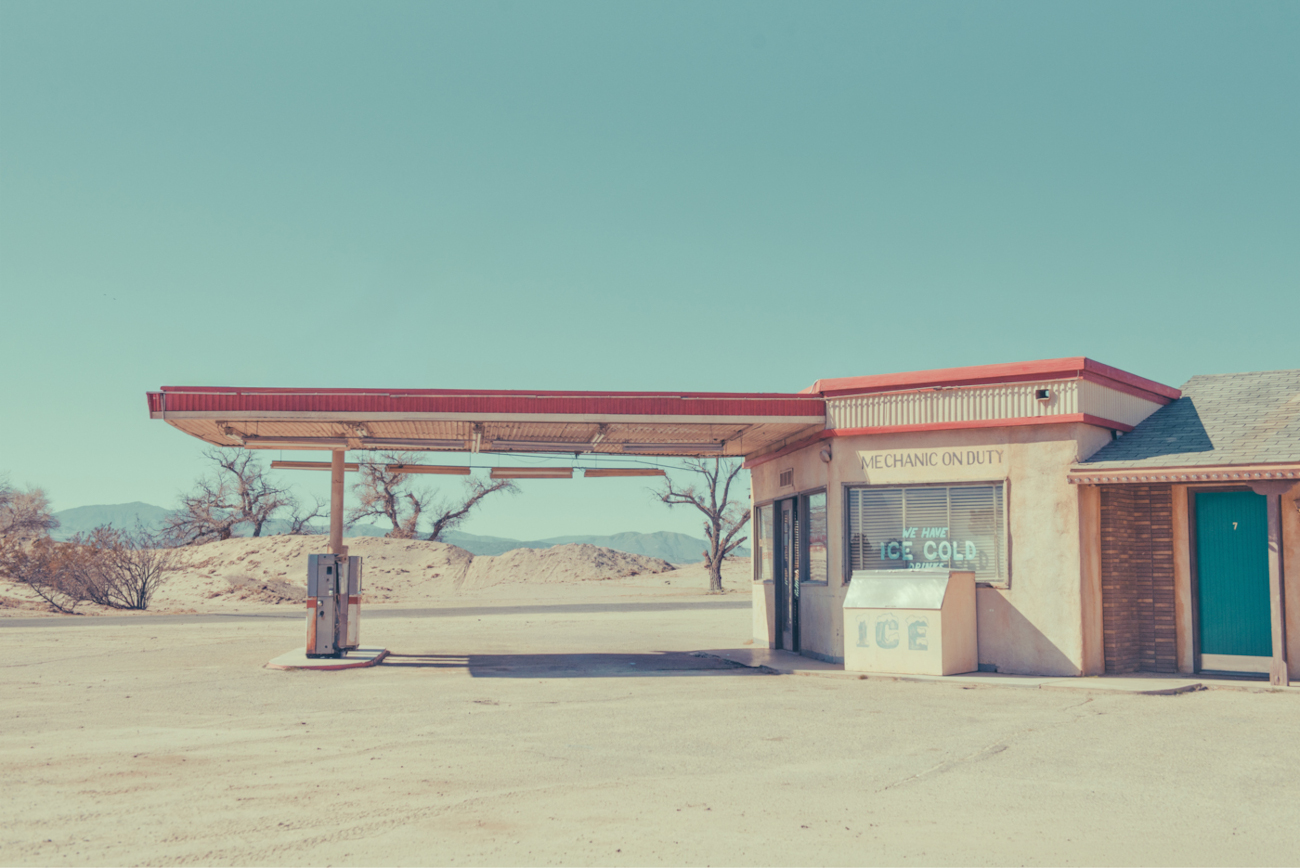 End of the road series of American west photography by Helene Havard
