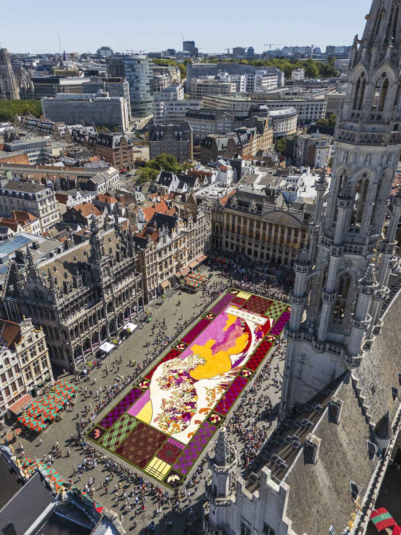 Hokusai’s Great Wave Is Reimagined as a Monumental Carpet of Flowers