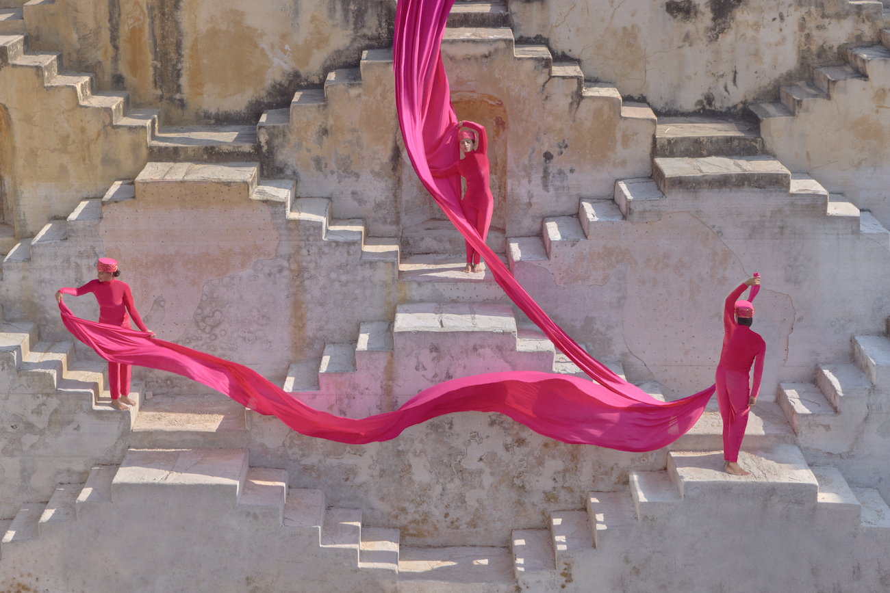 Photograph of women in Jaipur India taken by Julia Buruleva