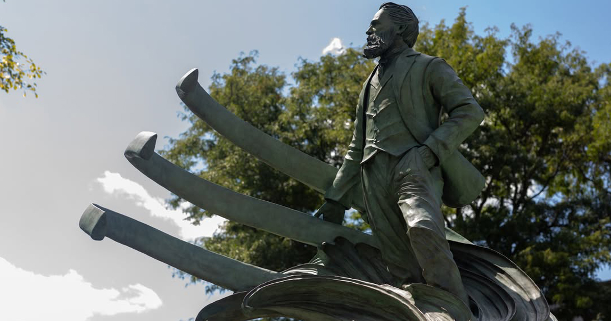 Melville Statue Honors the Author in Whaling City That Inspired ‘Moby-Dick'