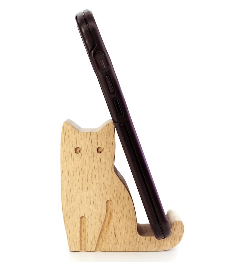 Beechwood Cat Phone Stand