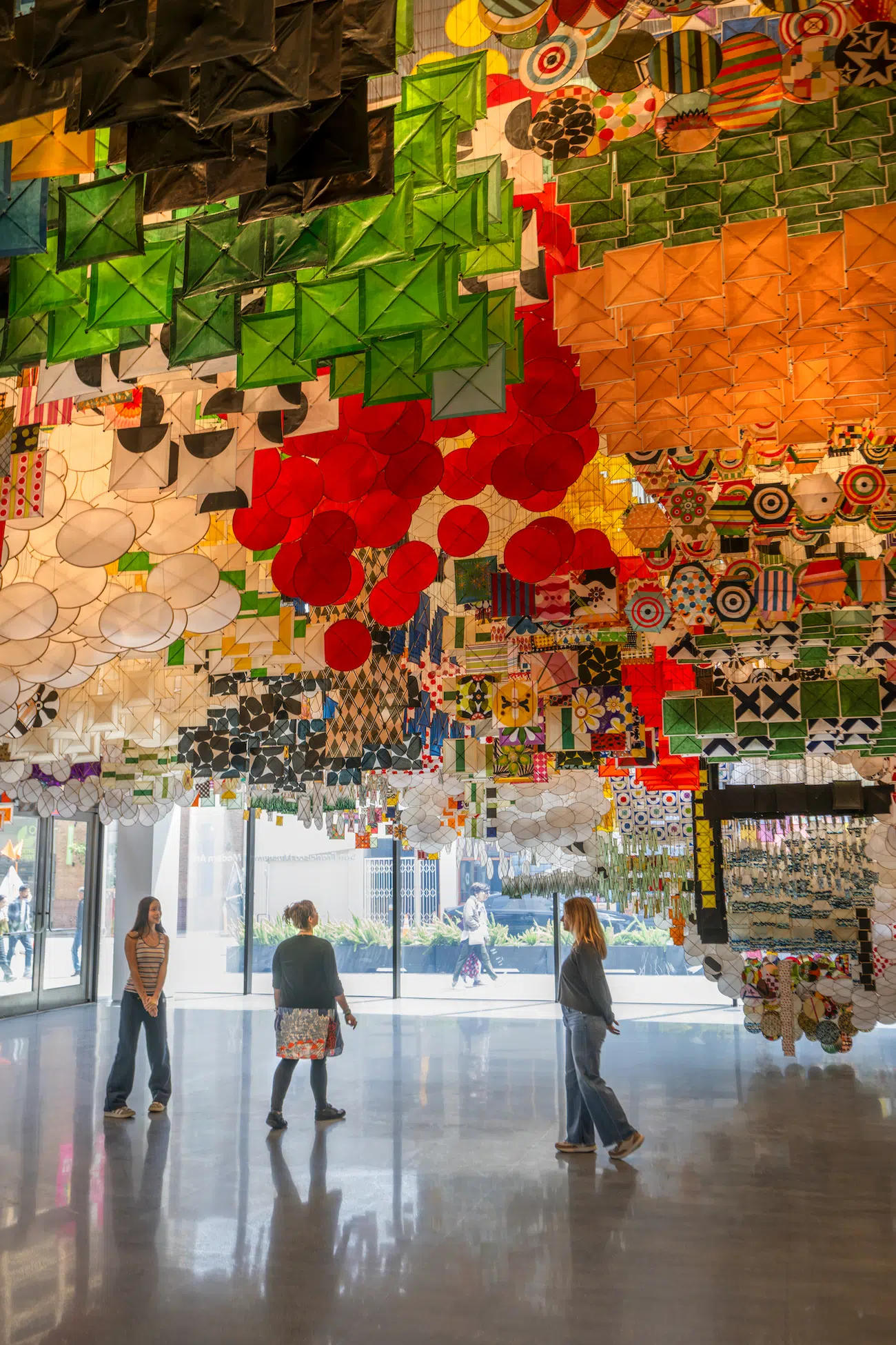 Large Kite Installation at San Francisco Museum of Modern Art By Jacob Hashimoto