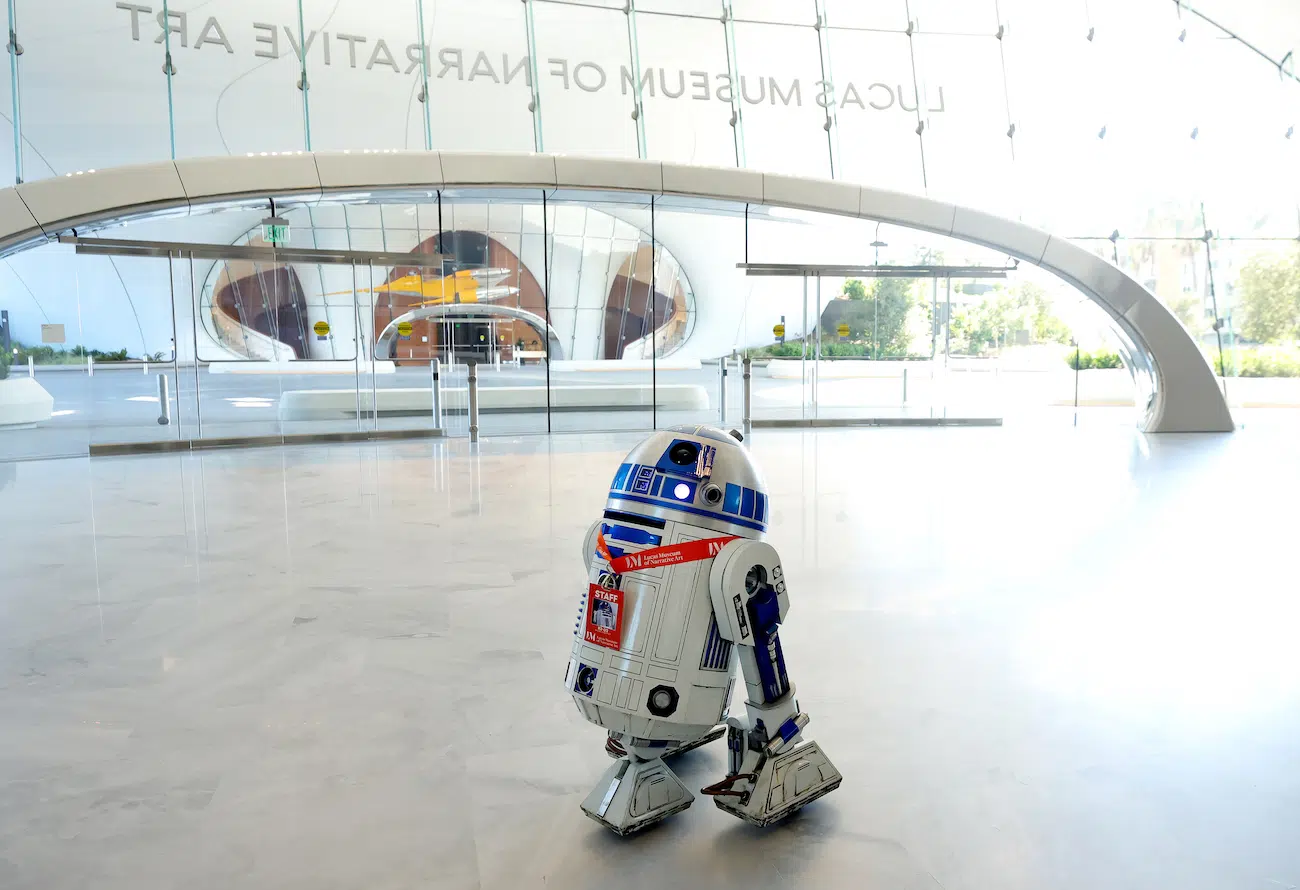 R2D2 at Lucas Museum of Art Los Angeles 