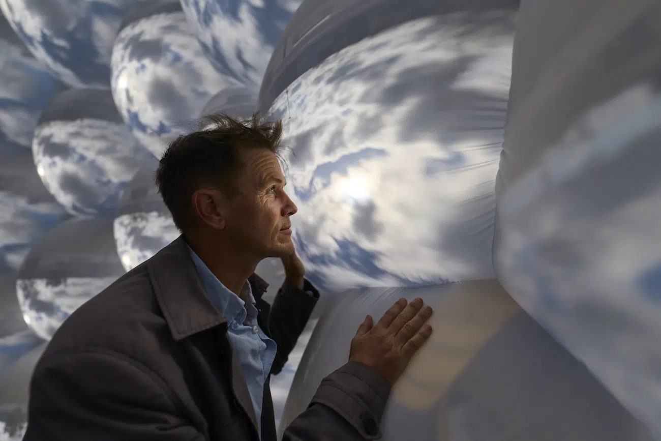 Installation of Pollenarium Sculpture by Luke Jerram