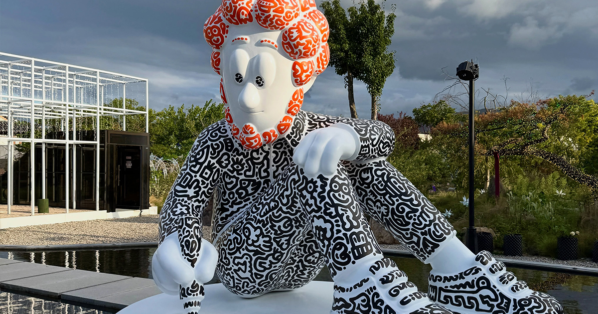 Mr Doodle Turns His Signature Drawings Into a Giant 3D Sculpture of Himself