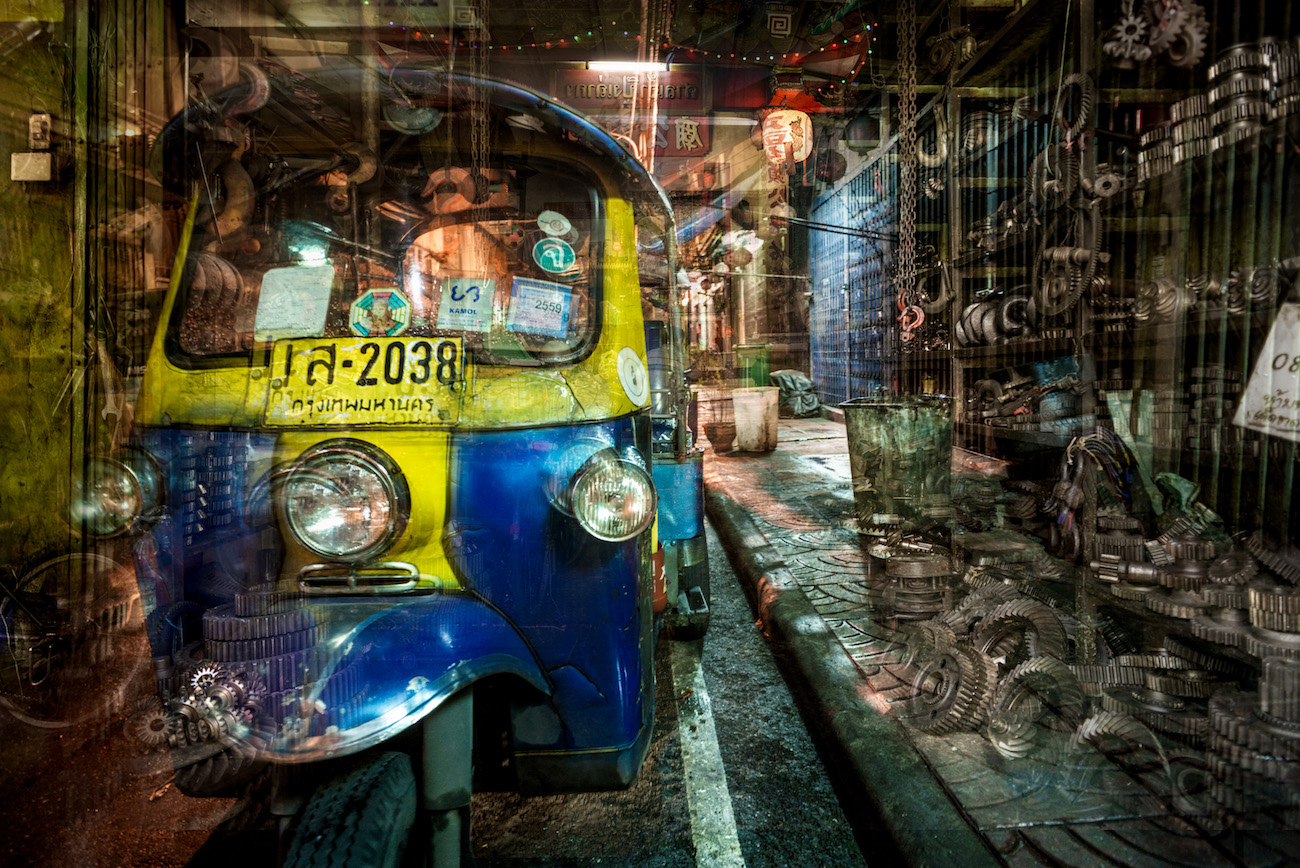 Shape of Memories photography series by Riccardo Magherini