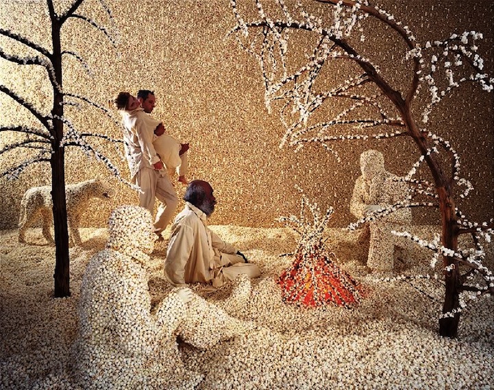 sandy skoglund surreal sets non-photoshopped scenes surrealism photography